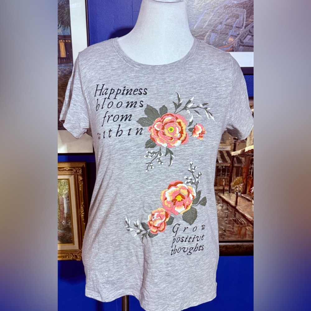 Grow Positive Thoughts Size-Medium Floral Gray Women's Top